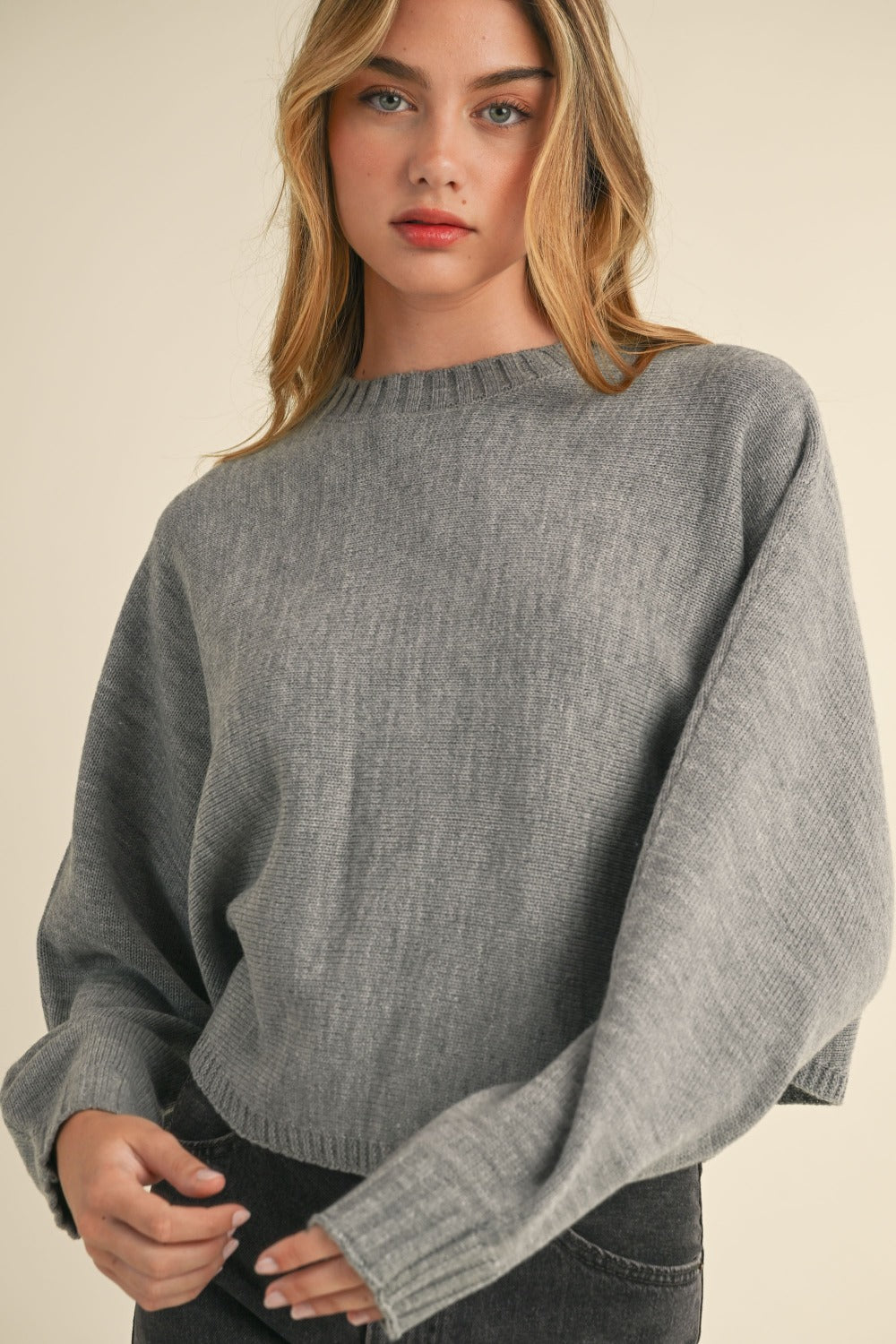 10010085417-Mable Round Neck Dolman Sleeve Cropped Sweater